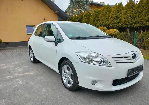 toyota auris Toyota Auris cena 29900 przebieg: 172600, rok produkcji 2011 z Szczawnica